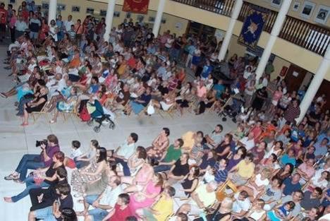 La Taberna del Piano homenajea a Paul McCartney en un concierto muy concurrido