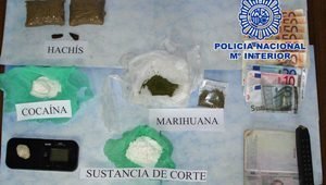 La Policía Nacional asesta en Almería un nuevo golpe al tráfico de drogas a pequeña escala gracias a Twitter 