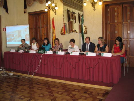 La Junta celebra el Milenio ofreciendo actividades a los ciudadanos en todos los campos de su competencia