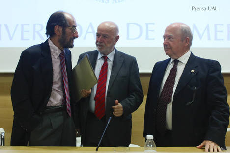 La UAL, la Legión y la Asociación de la Prensa preparan un nuevo seminario sobre seguridad y defensa