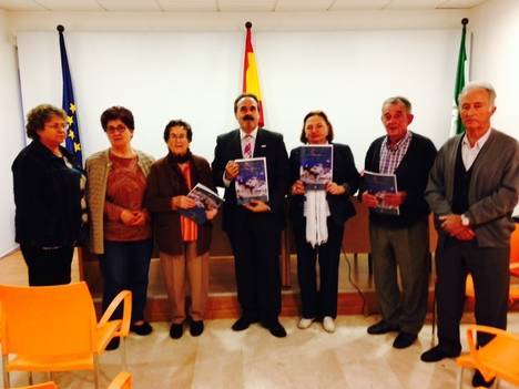 El Centro de Participación Activa de Personas Mayores de Uleila del Campo presenta el número XI de su revista ‘El Candil’