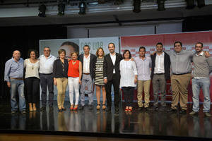 El PSOE de Carboneras se compromete con la creación de empleo y la bajada de impuestos en la presentación de su candidatura
