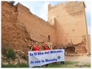 Ganemos recuerda que denunció hace meses el deterioro de la Muralla de La Alcazaba