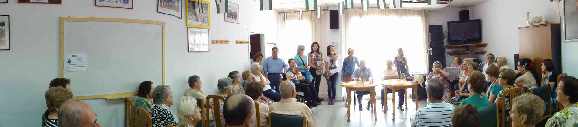 El Partido Popular "seguirá mimando el barrio de El Parador y extenderá las obras de mejora a otras doce calles"