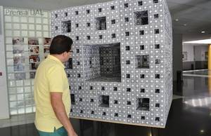 La Alfombra de Sierpinski promovida por la UAL se extiende por el todo el mundo