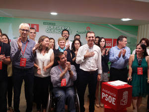 El socialista Pérez Navas se siente "moralmente" ganador en la capital y dispuesto a gobernar
