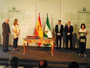 Carmelo Rodríguez centra su discurso de toma de posesión como rector de la UAL en la financiación