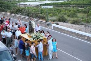 La verbena popular en “El Salitre” pone el broche final a las fiestas de San Antonio