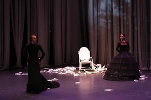 Rubén Olmo desentraña la tortuosa vida de Poe en el cierre del Festival de Danza