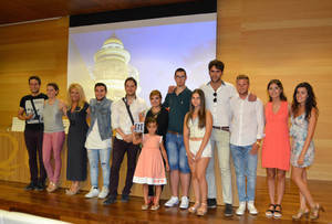 Cantantes y actores se unen en la UAL para producir videoclips solidarios