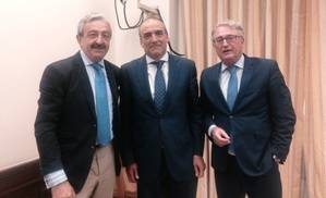 Caicedo se reúne con responsables del Ministerio de Fomento para tratar de nuevo el asunto de la tortuga mora en Cuevas