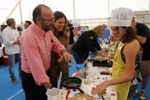 La cantera muestra su creatividad ante los fogones en el I Concurso Mini Chef