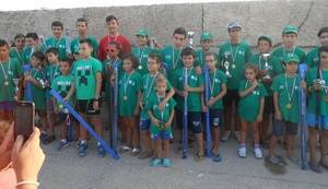 Encuentro familiar junto al Faro de Poniente en el XLV Concurso de Pesca Infantil de Feria