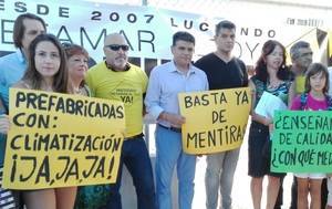Ciudadanos se suma a la concentración de padres que piden un instituto en El Toyo