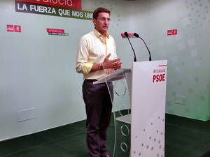 El PSOE exige al Gobierno de Rajoy “igual trato a los regantes de Almería que a los de Murcia” y el PP confirma que ya lo tiene