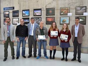El jurado elige las dos mejores fotos del concurso “ENFOCA 2015” de la UAL