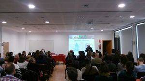 Más de 120 profesionales y miembros de colectivos ciudadanos participan en el Encuentro de Inmigración y Salud del Poniente