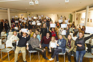 El alcalde entrega los diplomas a los 102 participantes en los talleres de formación ocupacional del Plan Urban