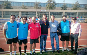 Políticos, futbolistas y periodistas juegan su tradicional partido navideño