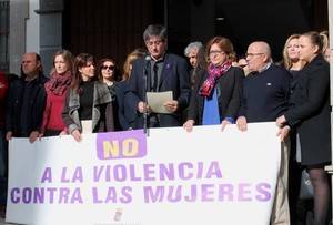 Repulsa en Adra por el último crimen machista