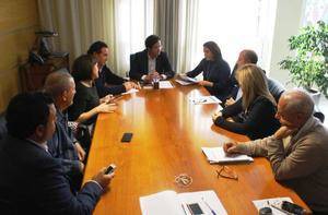 El PP se compromete con ASAJA a intentar que los posibles excedentes hídricos de la presa de Rules lleguen al Poniente almeriense