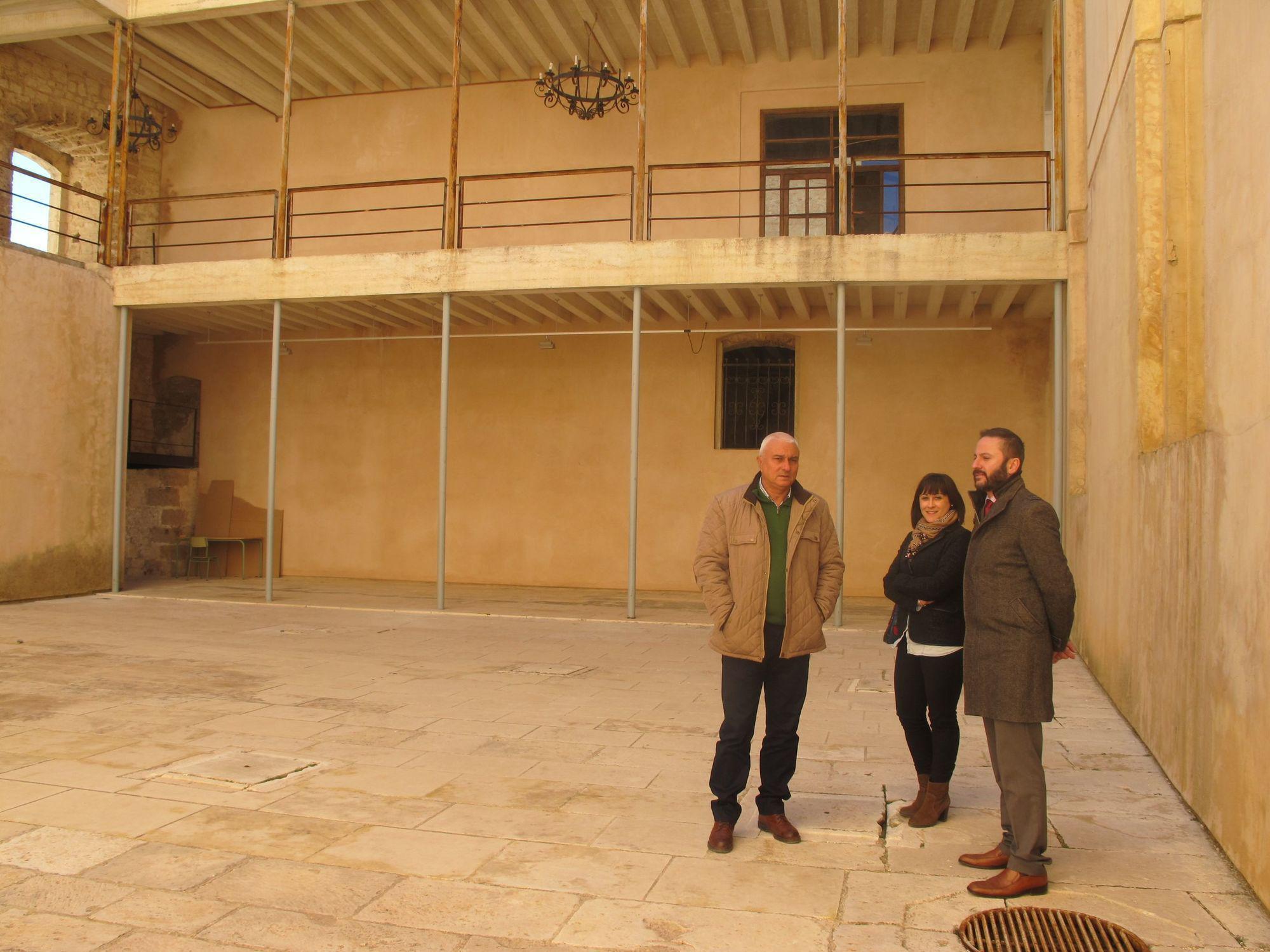La reconstrucción del Patio del Castillo de Vélez Blanco sigue parada