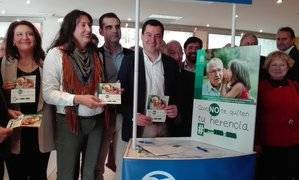 La campaña del PP #hereda100X100 llega a Almería