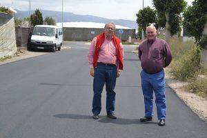 Incoal ejecuta las obras de acondicionamiento de un nuevo tramo de la carretera del Sector IV