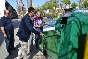 Ecovidrio culmina la instalación de nuevos contenedores del canal Horeca en Vícar