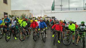 La lluvia no fue obstáculo en la Quedada BTT Abla organizada por el club 'Montenegro'