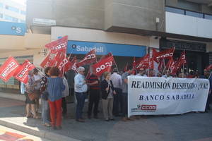 CCOO mantiene su protesta contra el Banco Sabadell por el despido de un sindicalista