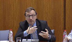 Recio no recuerda quién le instó a poner a la cuñada del principal beneficiario de las subvenciones para la formación como directora general