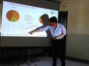 Una treintena de vecinos de San José participan en el segundo taller deliberativo del Ayuntamiento de Níjar