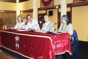 Lorenzo Silva y Manuel Martín Cuenca protagonizan el Áula de Literatura del Ayuntamiento de Roquetas