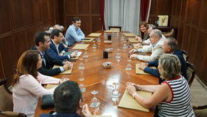 Moreno critica que Díaz utilice las instituciones para hacer campaña a favor del PSOE