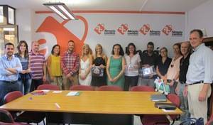 36 empresas comerciales y hosteleras reciben el distintivo Almería Cruise Friendly