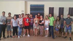Una quincena de jóvenes asisten al taller de oratoria y comunicación no verbal