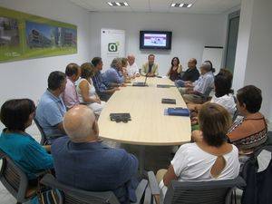 Empresarios veteranos ayudan a jóvenes emprendedores a impulsar sus negocios con el Programa Senior de la Junta