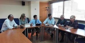 Agua y AVE centran una reunión entre el presidente del PP de Almería y los diputados y senadores