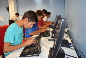 I Concurso de Mecanografía para potenciar un uso más cultural de las nuevas tecnologías entre los jóvenes