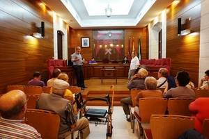 Reunión con vecinos de la calle Zanja y la Avenida de Cataluña en Vera