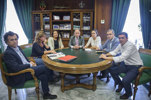 Parlamentarios del PP analizan con Amat y Fernández-Pacheco las necesidades más importantes de Almería para incluir en los Presupuestos de la Junta