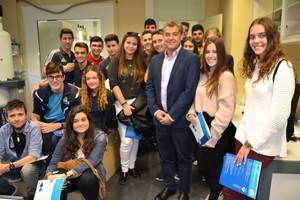 Los estudiantes despiertan sus vocaciones científicas en la ‘Semana de la Ciencia’