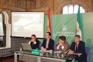 Reordenan los accesos a Torrecárdenas por las obras del Materno Infantil