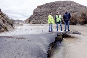 Más de 50 efectivos de Diputación trabajan desde el sábado para restablecer el tráfico en carreteras