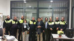 Ciudadanos visita el Centro de Acogida y los dispositivos especiales de Policía Local y Bombero la última noche del año y les desea un feliz 2017