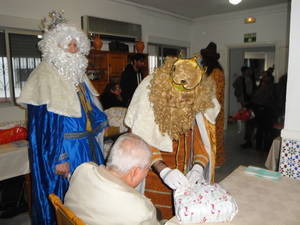 Los Reyes Magos repartieron sus regalos en la Casa de Nazaret