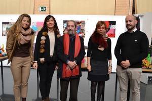 La exposición ‘Reciclar con Arte’ en la UAL da otra vida a los residuos