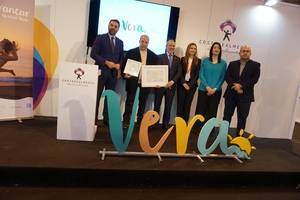 Vera entrega el ‘Sol de Oro’ y presenta la nueva identidad Corporativa