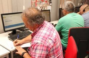 Guadalinfo programó en 2016 más de 256 actividades vinculadas a la obtención y uso del certificado digital